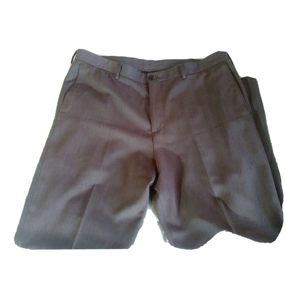 Short De Ville IZOD En Seersucker Rayé Bleu Et Blanc - Taille 42 - Excellent état